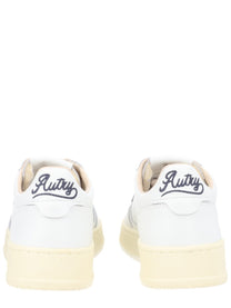 AUTRY Women's Medalist Low Sneaker White