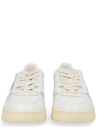 AUTRY Women's Medalist Low Sneaker White, view 3