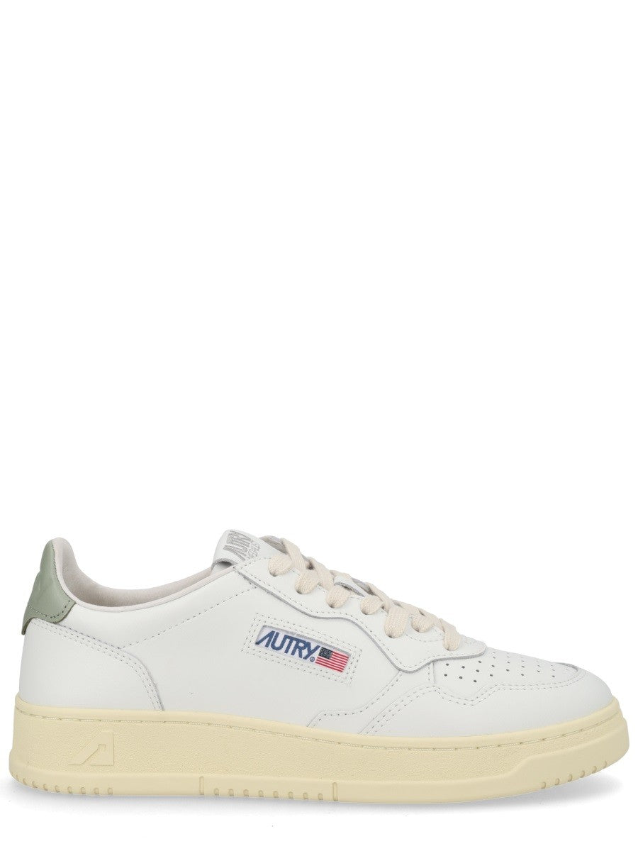 AUTRY Women's Medalist Low Sneaker White AUTRY