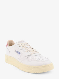 AUTRY Women's Medalist Low Sneakers in Leather and Suede White, view 2