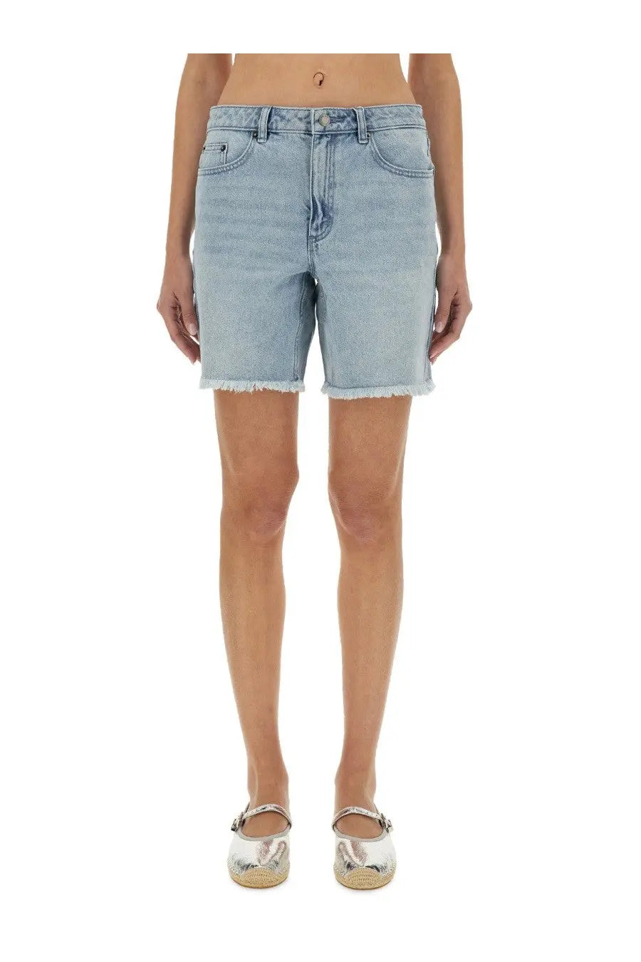 Michael Kors women’s light-wash denim boyfriend shorts with a frayed hem and classic five-pocket design in blue