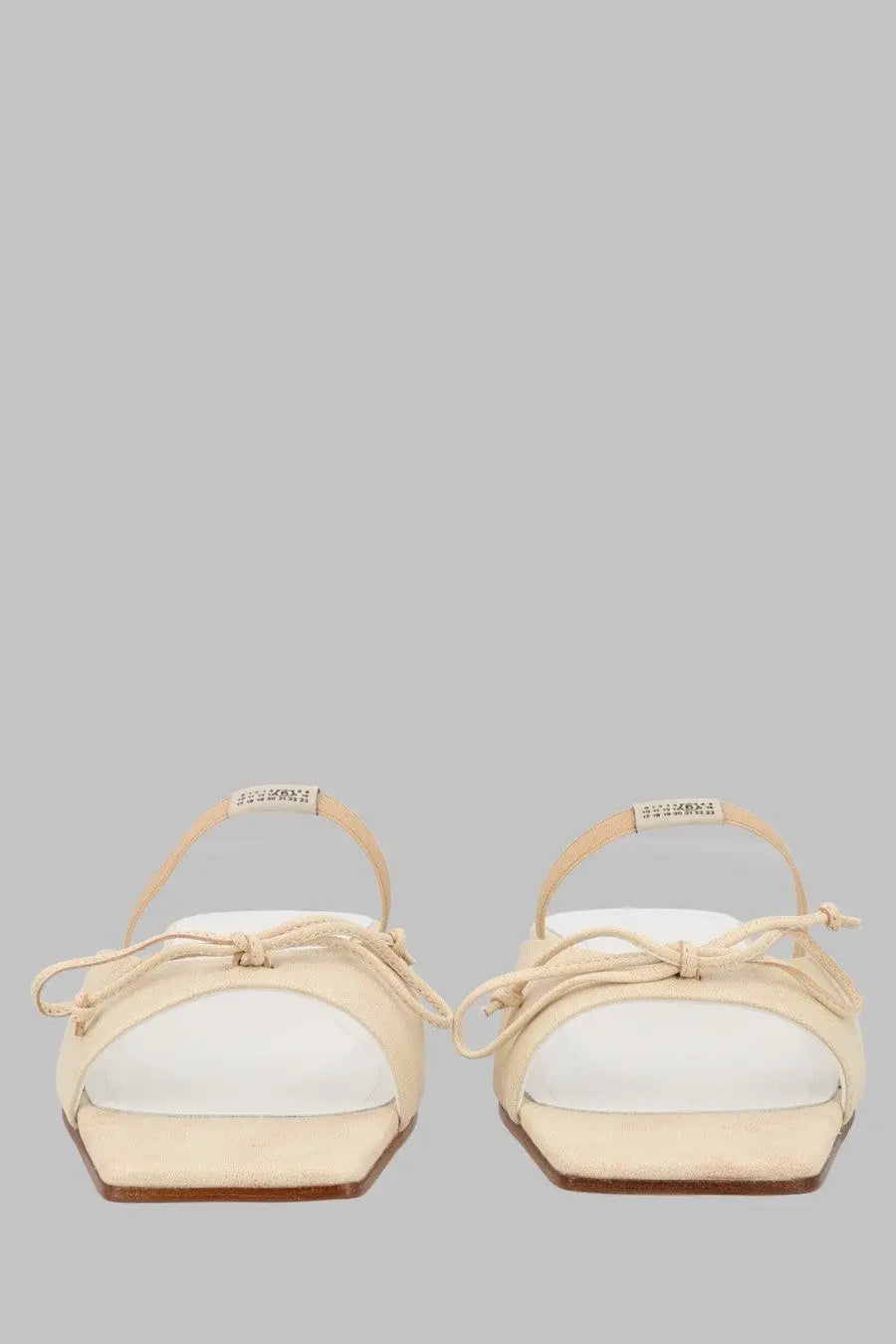 Beige suede mm6 maison margiela women’s sandalo slingback sandals with white insole and tied ankle straps