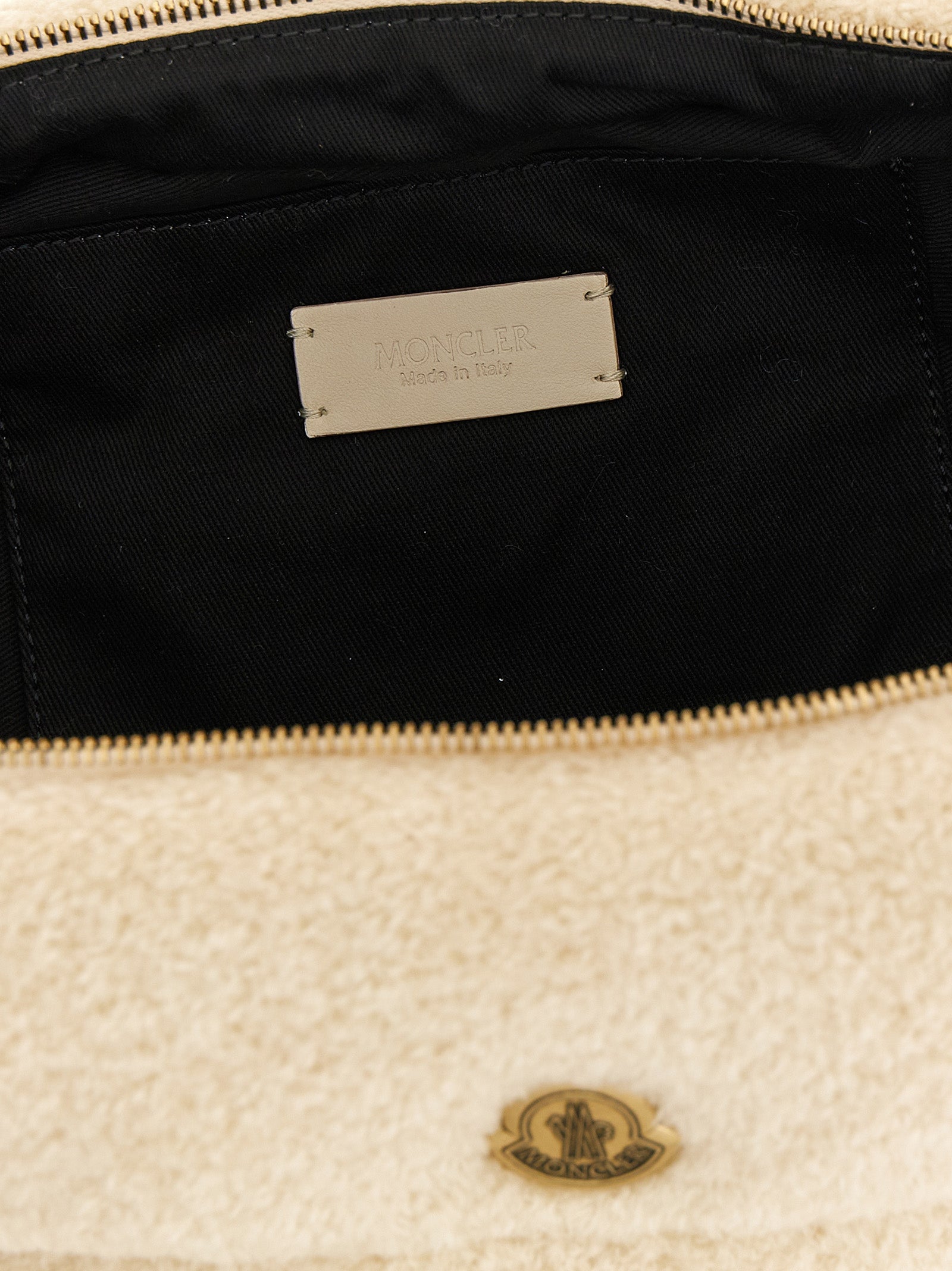 MONCLER - MONCLER - ’Caradoc’ beauty - Women’s Bags