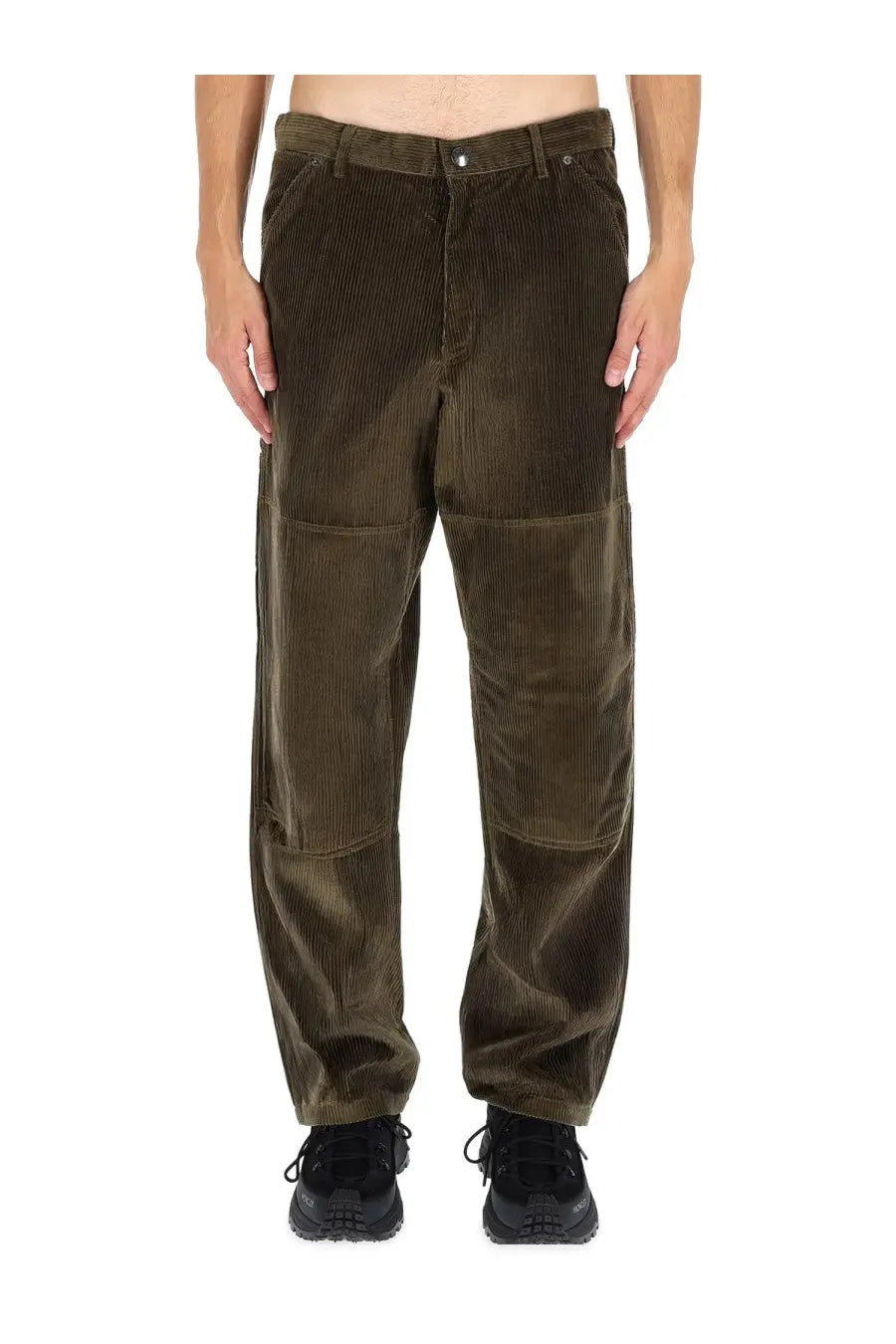 Moncler men’s green ribbed pants in olive corduroy with patch design and classic denim style pockets