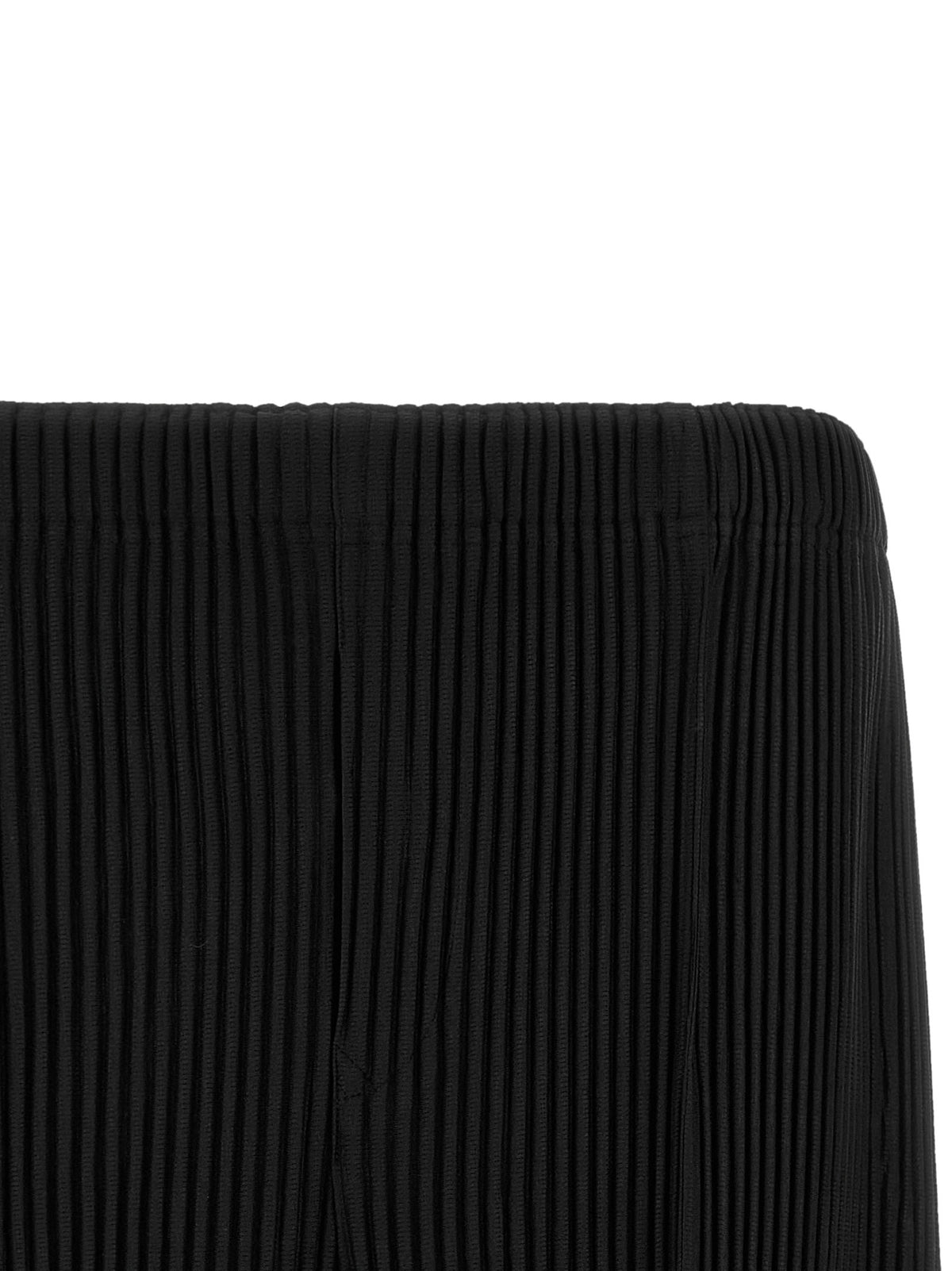 Homme Plissé Issey Miyake Monthly Colors: August Bermuda Shorts Black