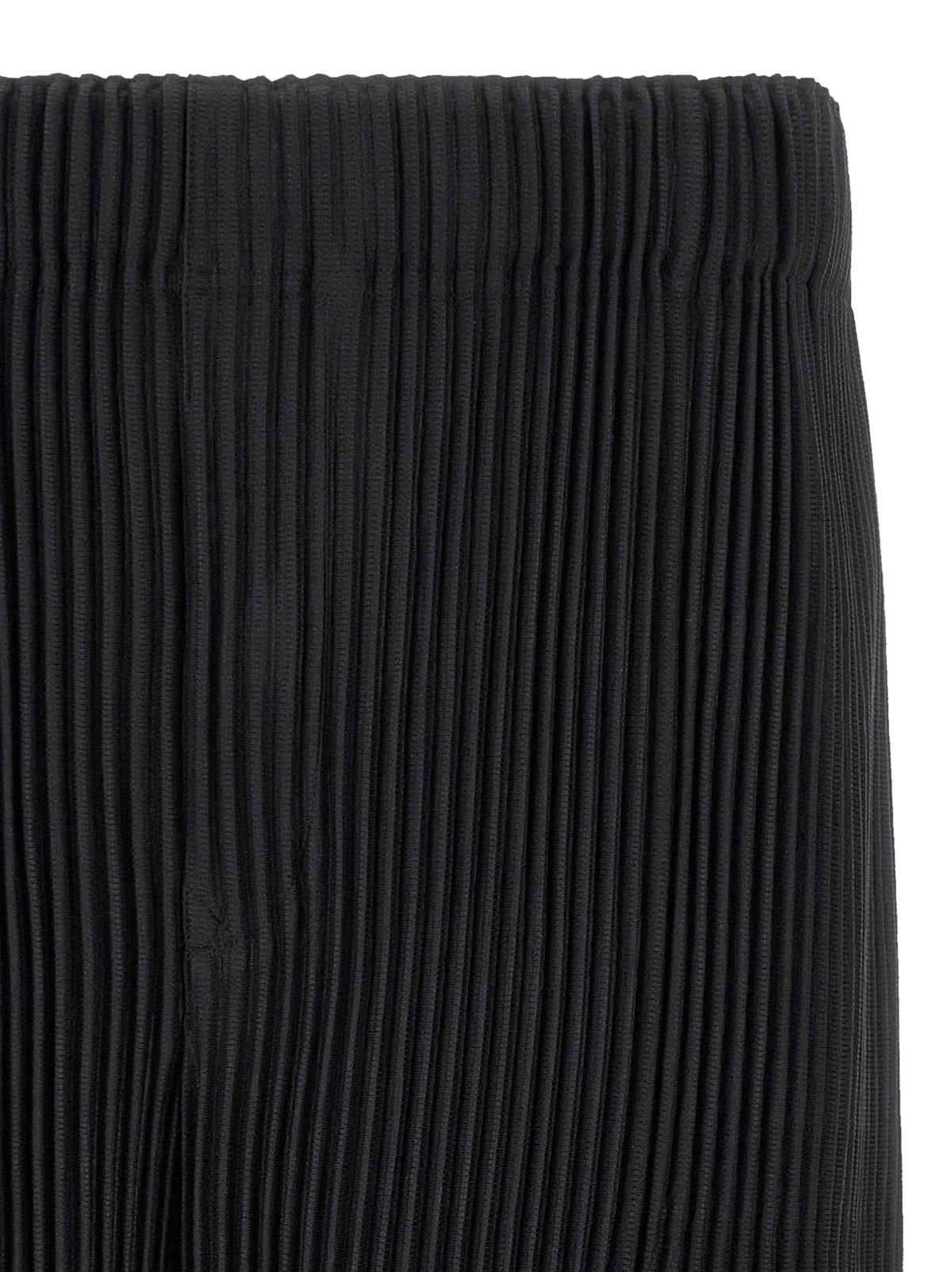 Homme Plissé Issey Miyake Monthly Colors: September Bermuda Shorts Black