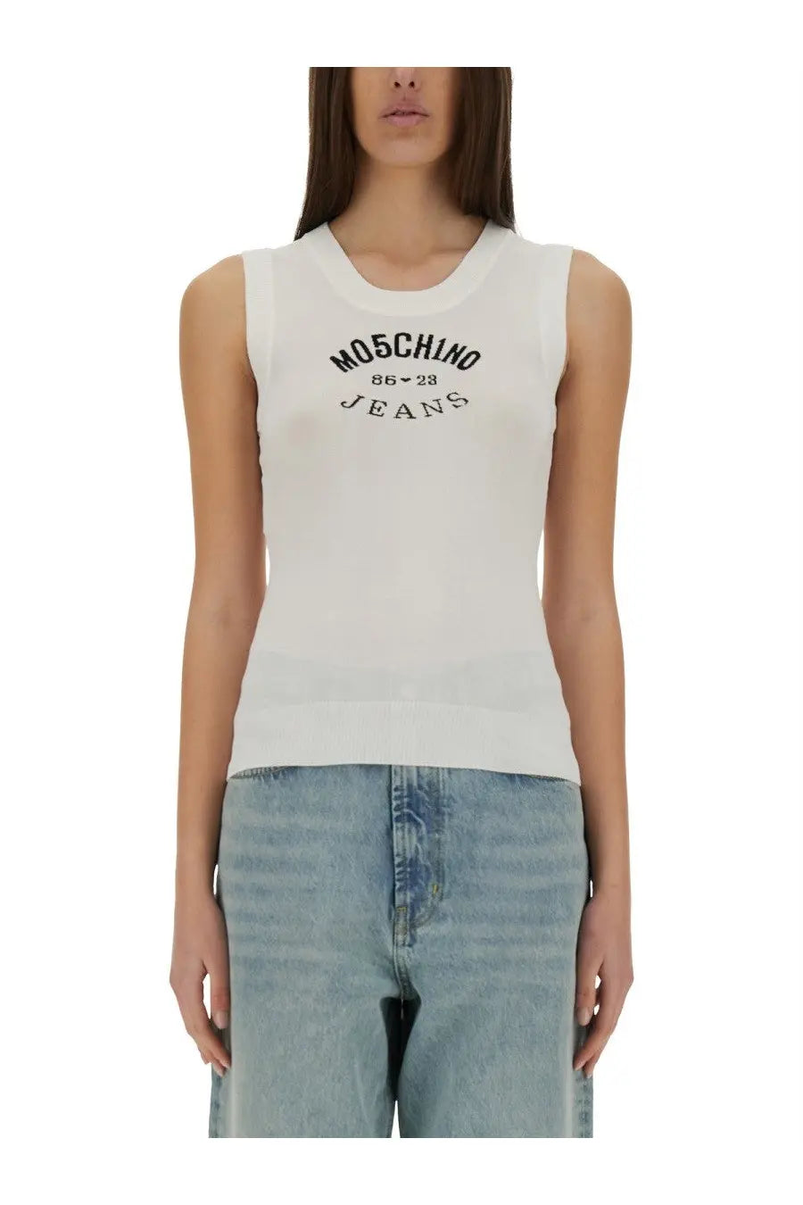 White sleeveless knit top with black moschino jeans 86-23 logo across the chest for women