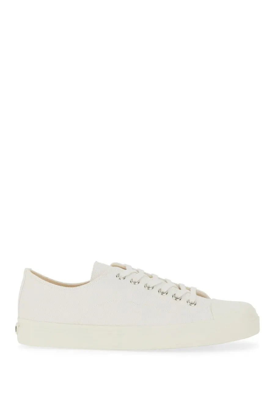 Moschino men’s white canvas low-top sneaker with silver eyelets and matching rubber sole for casual wear