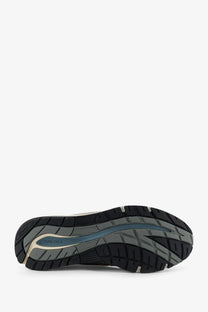 New balance men’s grey suede and mesh running shoe with black and gray fuelcell textured rubber sole