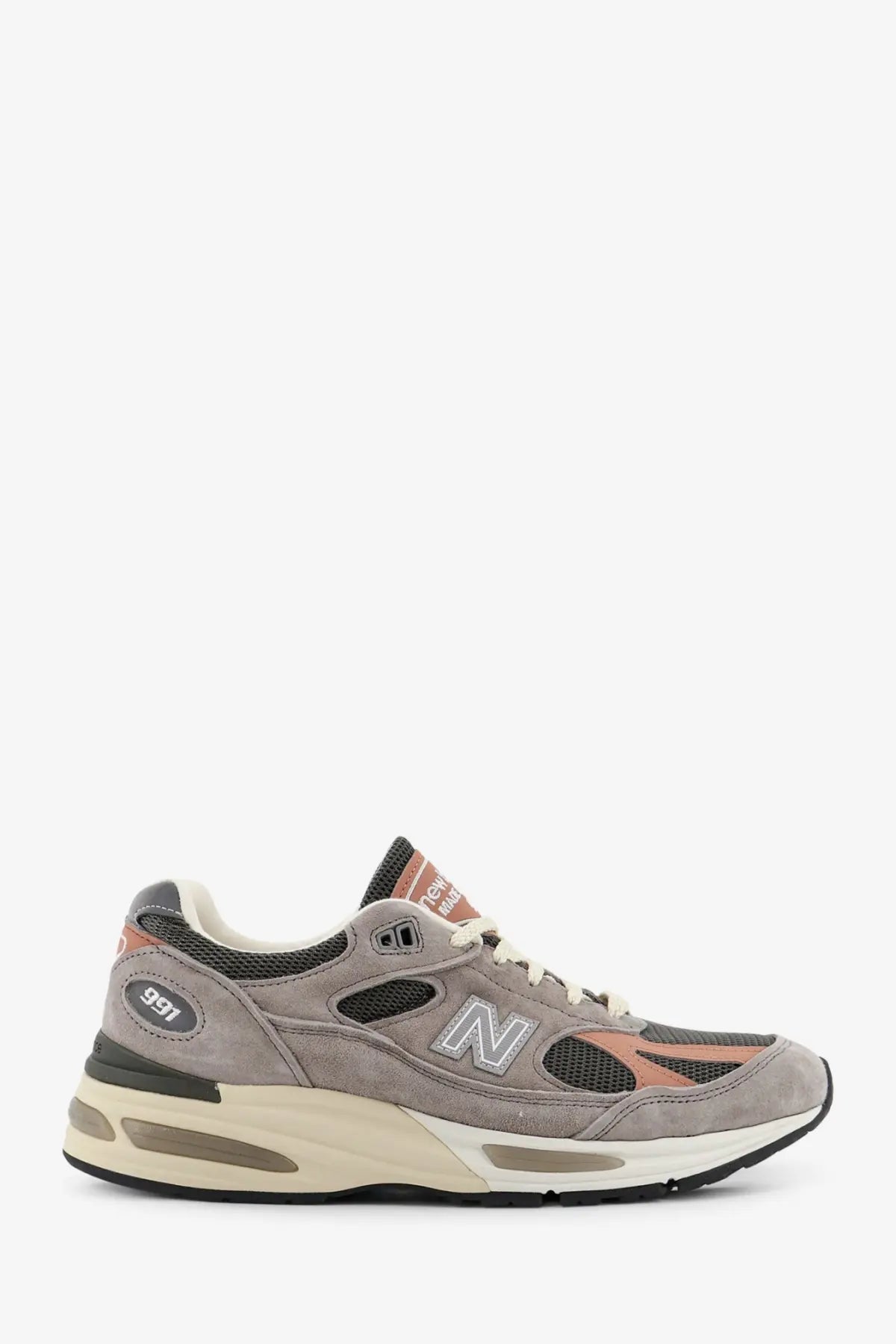 New Balance men’s suede and mesh sneakers grey with peach accents white laces and beige midsole