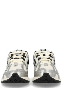 New balance unisex sneaker 1906r silver featuring silver and white 990v3 design with black accents