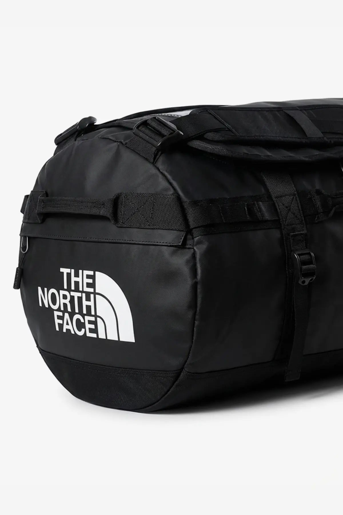 Black The North Face men’s Base Camp duffel bag with white logo and reinforced straps made from recycled PVC