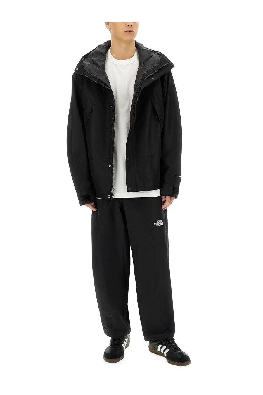 The North Face Men's Jacket Mountain Black, view 3