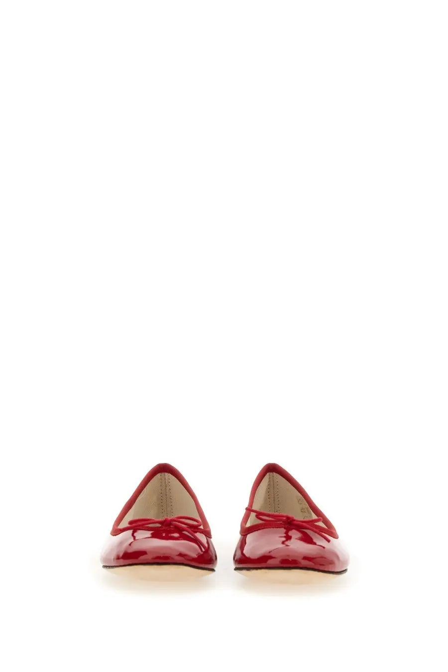 Repetto women’s ballerina cendrillon red patent leather flats with small bow detail at the front