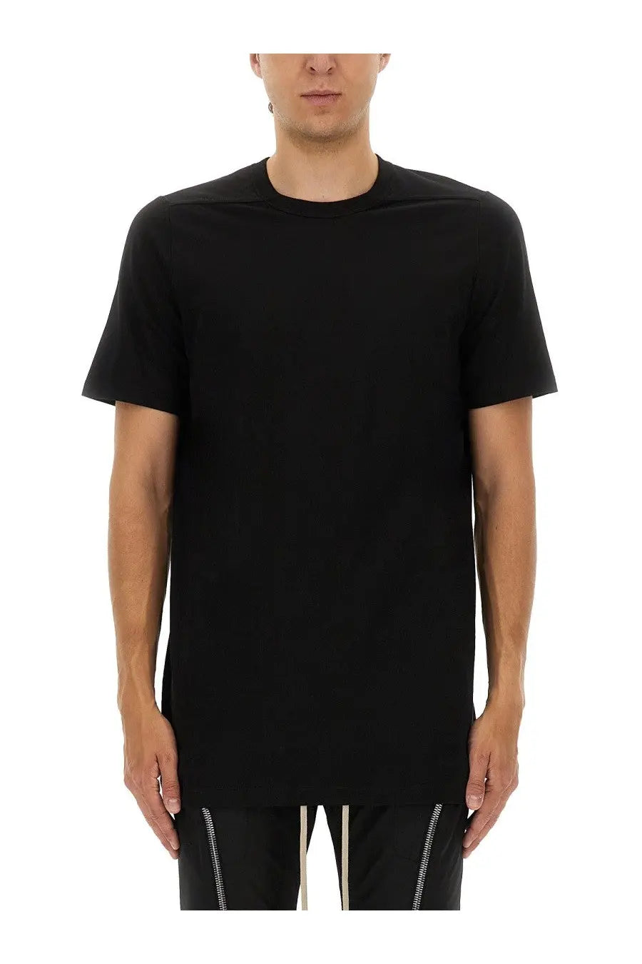 Rick Owens men’s level shirt black short-sleeved crew neck t-shirt with a relaxed slightly oversized fit