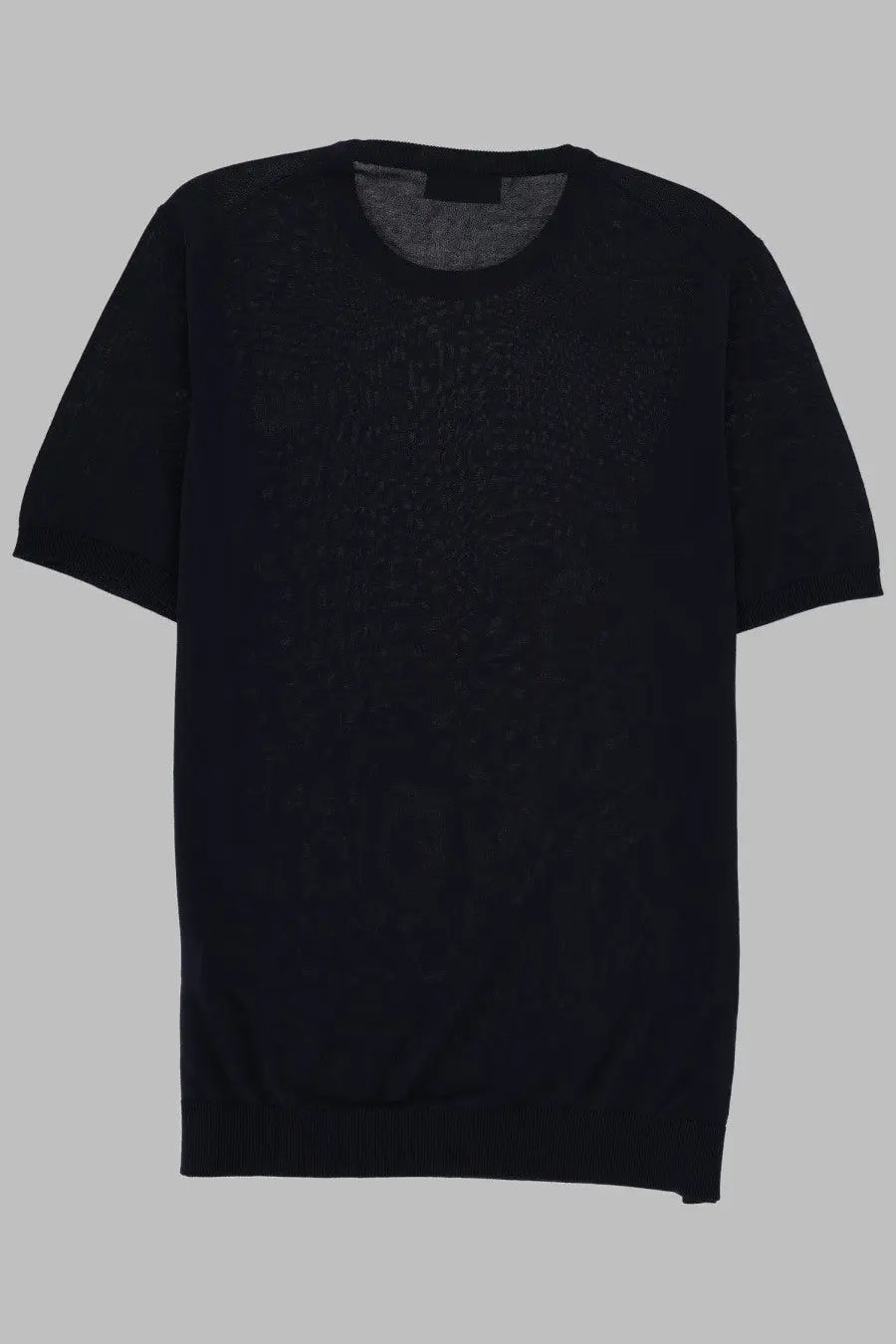 Roberto Collina men’s black short-sleeved knit t-shirt with subtle textured pattern and ribbed hem