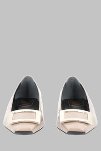 Roger Vivier women’s ballerina Belle Vivier in vernice beige patent leather with silver rectangular buckle