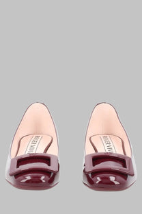 Roger vivier womens ballerina look burgundy patent leather flats with rectangular buckle detail in vernice red