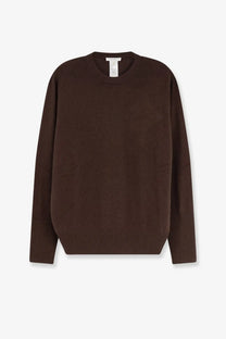 The row women’s odelle top cashmere sweater brown long-sleeved crewneck with ribbed cuffs and hem