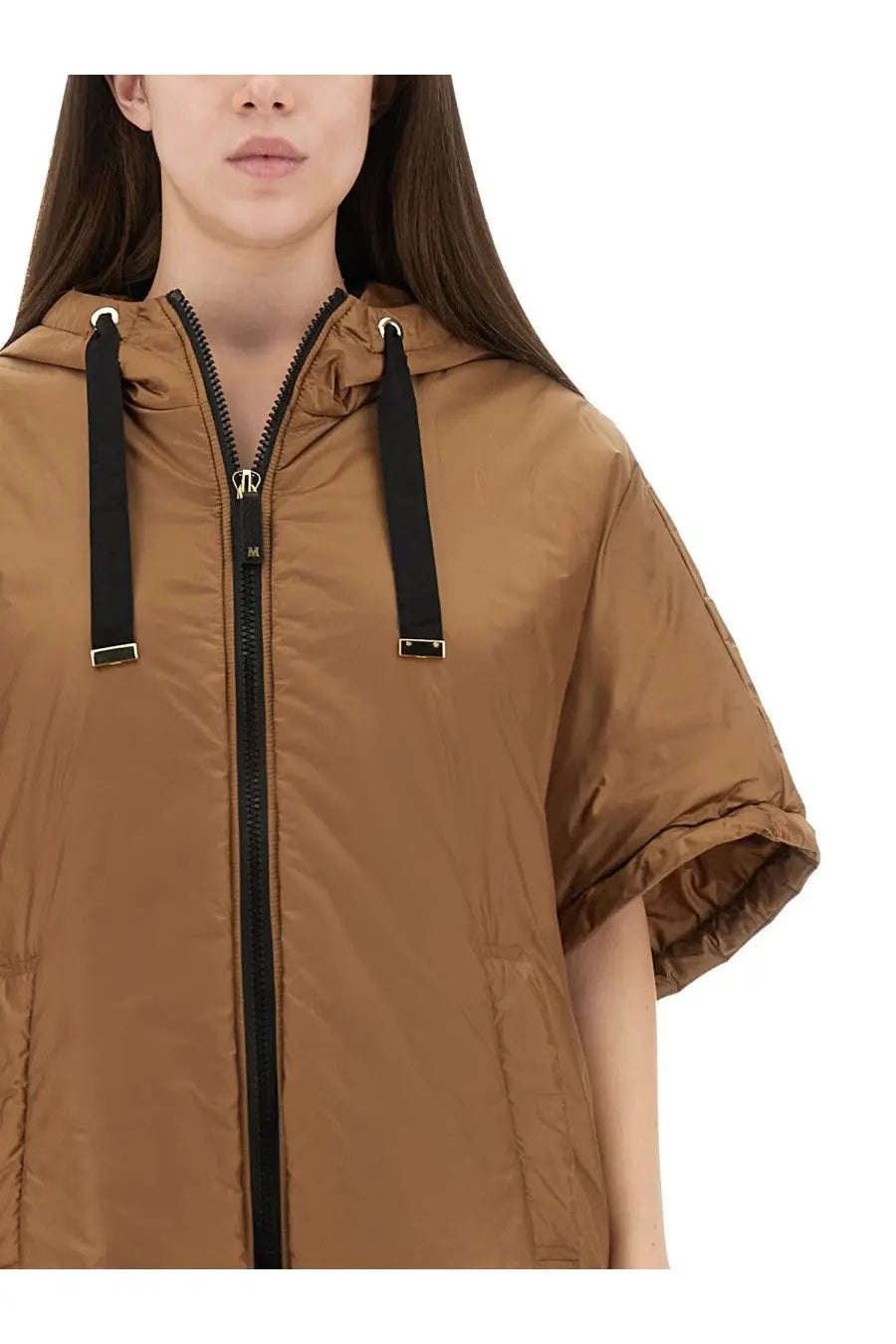 S max mara women’s greenci beige padded jacket with quilted panels black zipper drawstrings and short sleeves