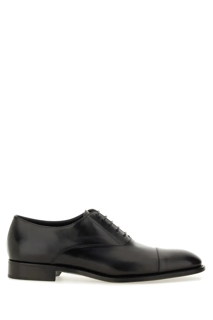 Saint Laurent men’s oxford shoe Adrien black leather with polished finish and classic cap-toe design