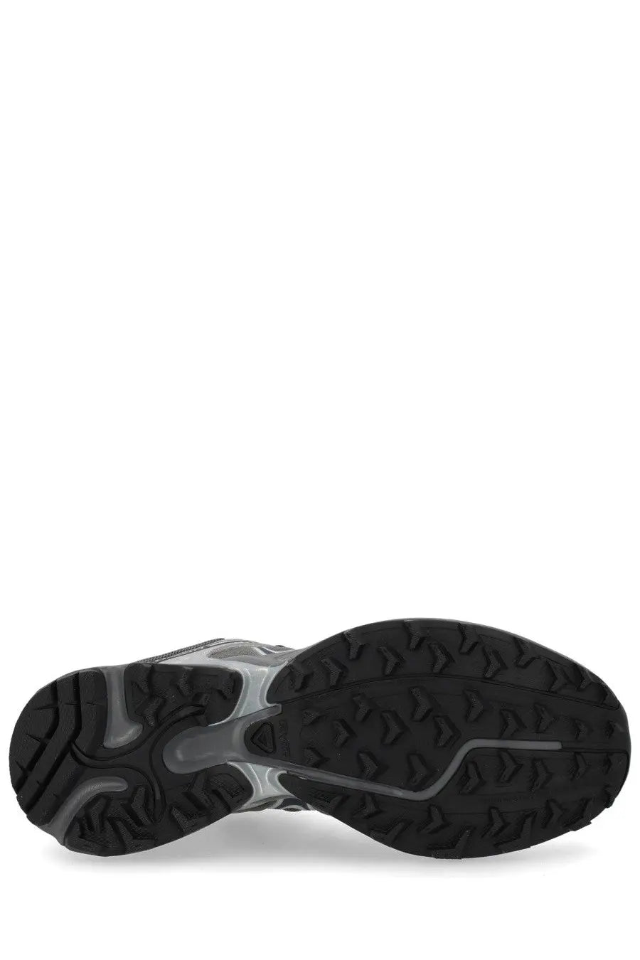 Black and silver salomon unisex xt whisper trail running shoe with rugged outsole for off-road use