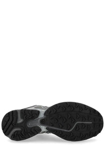 Salomon unisex xt whisper sneaker in black and silver with rugged outsole designed for trail running