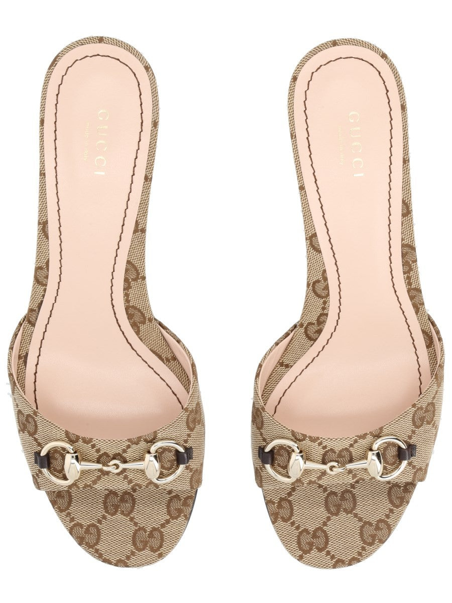 Gucci Women's Sandalo Con Morsetto Beige