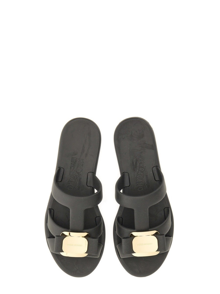 Ferragamo Women's Sandalo Slide New Vara Black