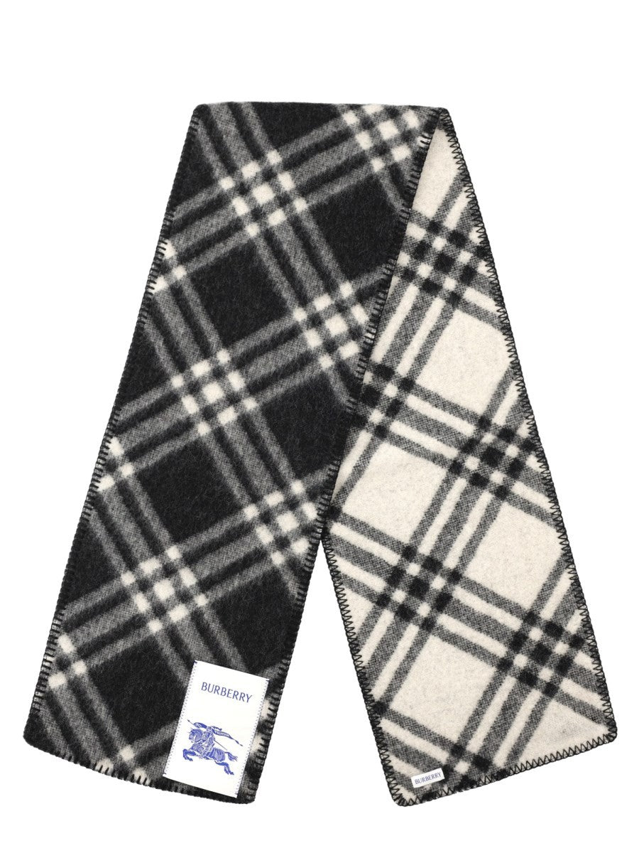 Burberry Women's Scarf with Print Check Black