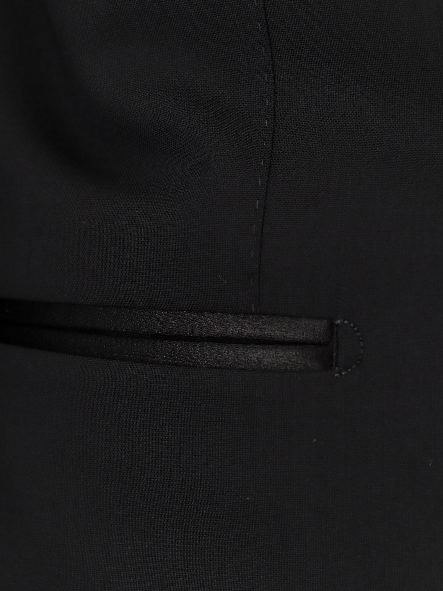 Tom Ford Men's Shelton Wool Tuxedo Black