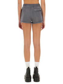 Short &quot;Essential&quot;