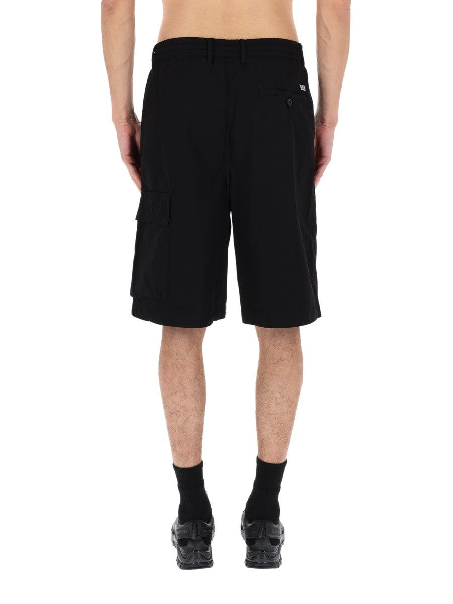 C.P. Company Men's Shorts Cargo Con Patch Black