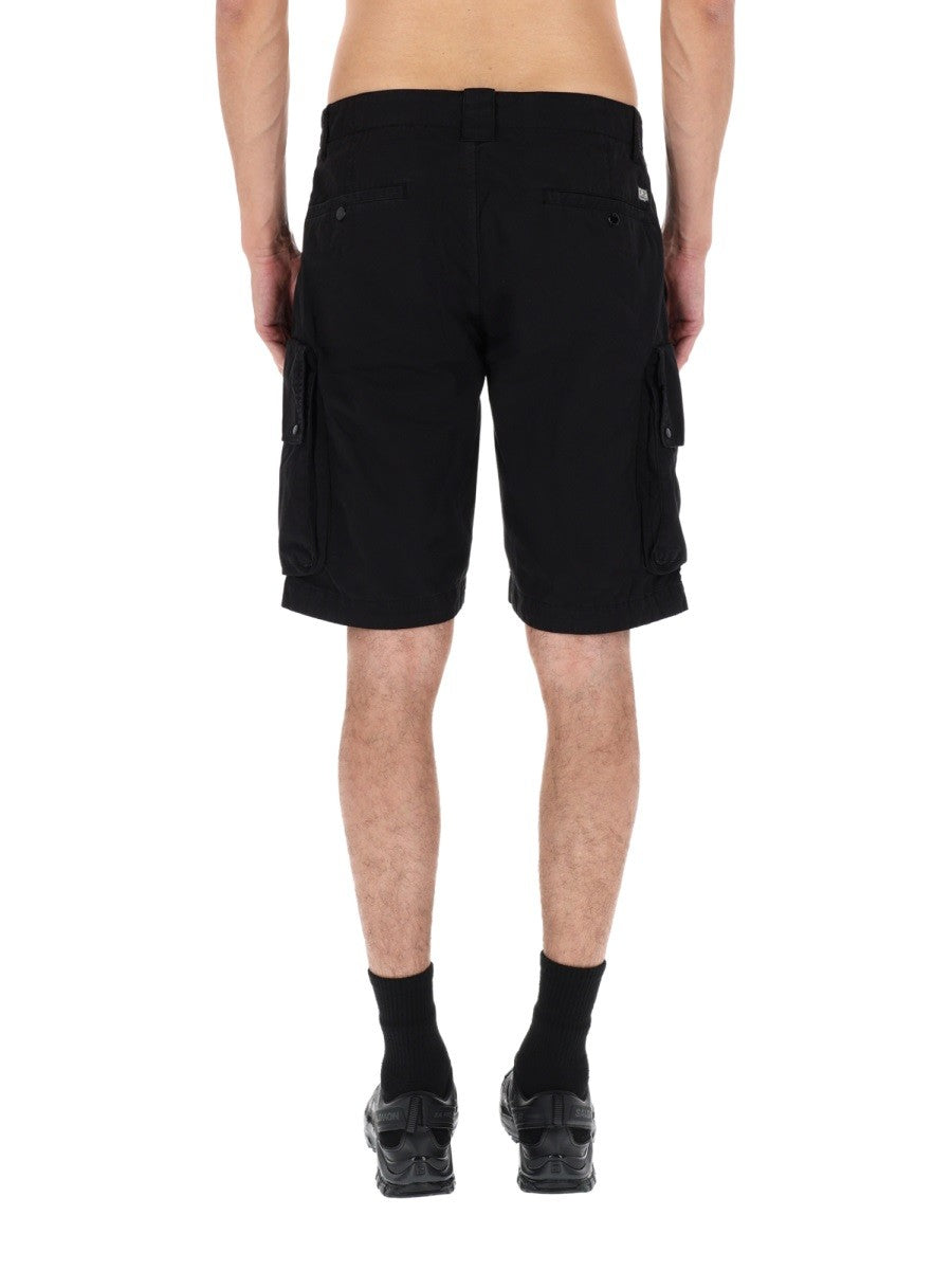 C.P. Company Men's Shorts Cargo Con Patch Black