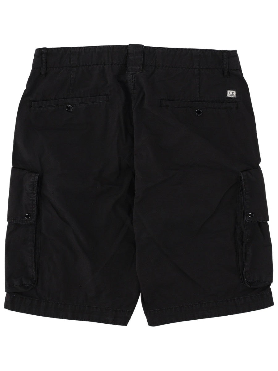 C.P. Company Men's Shorts Cargo Con Patch Black