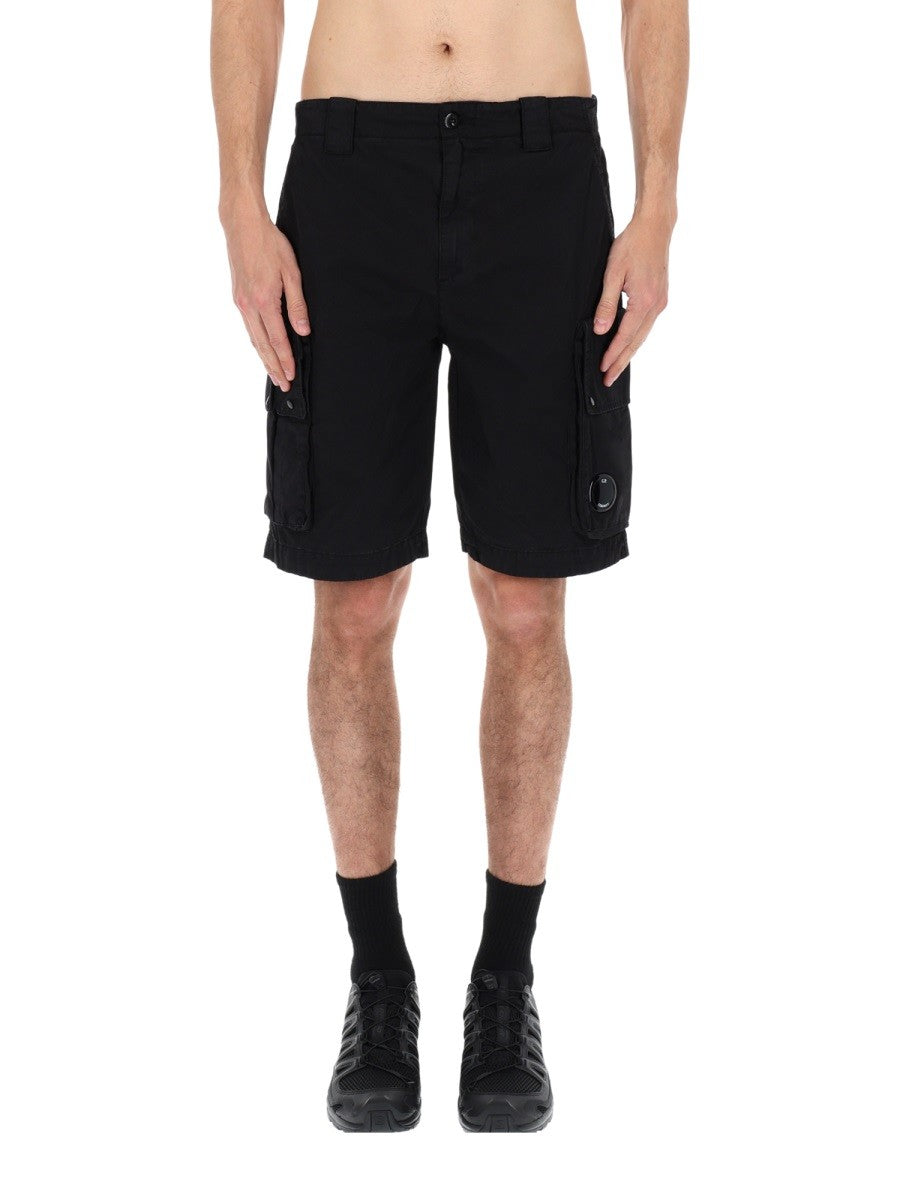 C.P. Company Men's Shorts Cargo Con Patch Black