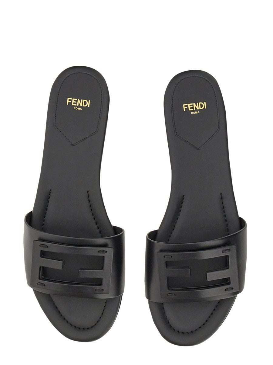 Fendi Women's Slide in Pelle Black