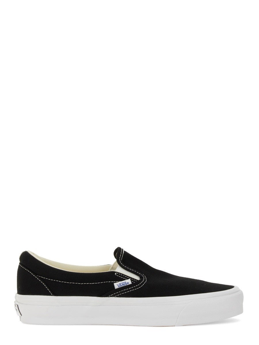Vans Unisex Slip on Premium Sneaker Black Vans