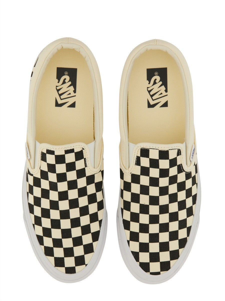Vans Unisex Slip on Premium White
