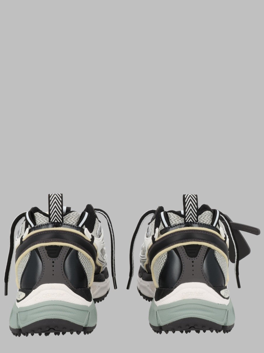 Off-White Men's Sneaker BE Right Back Grey