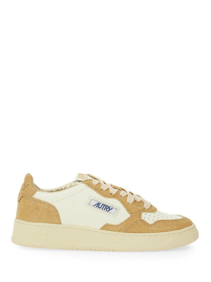 Autry Women's Medalist Low Sneaker Yellow AUTRY