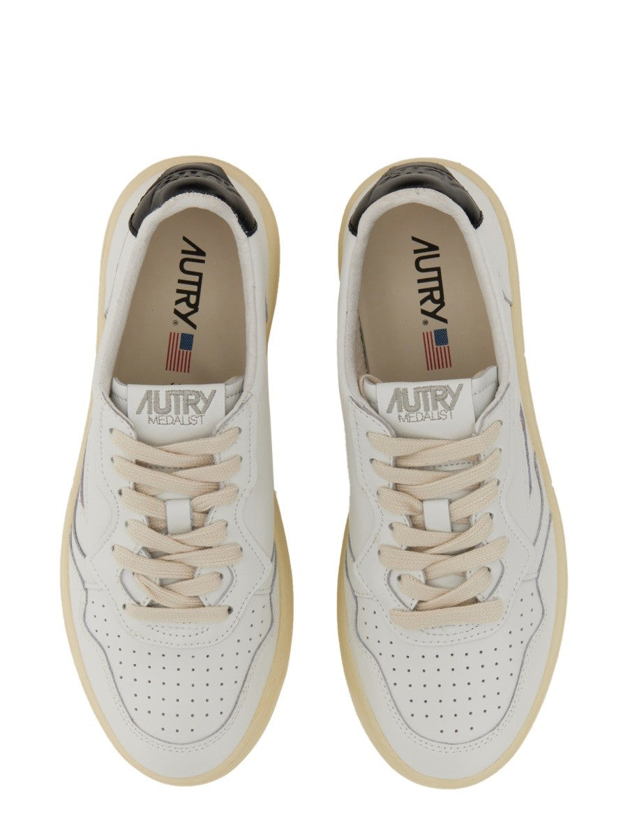 AUTRY Women's Sneaker Medalist Low Multicolor