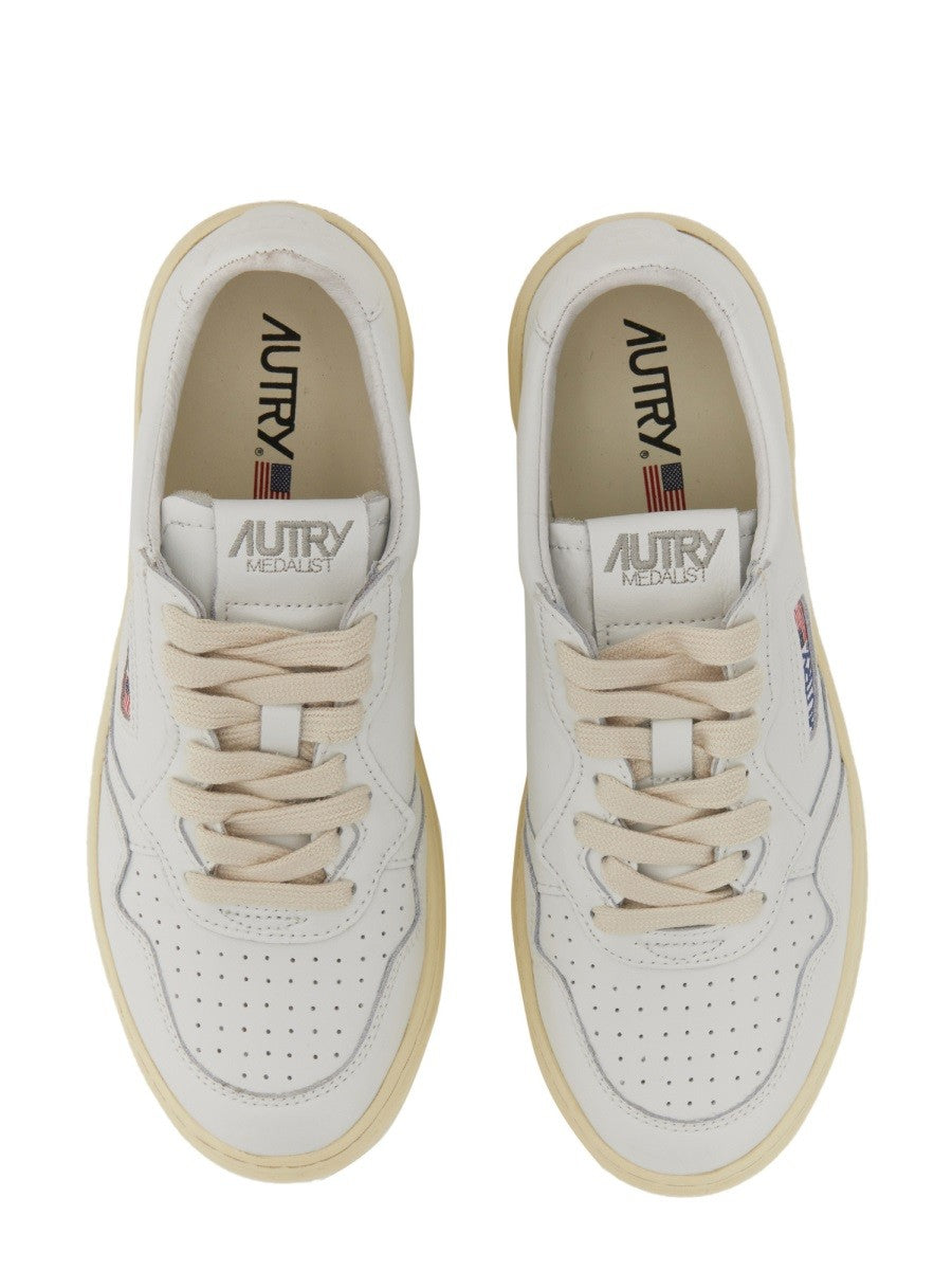 AUTRY Women's Sneaker Medalist Low White