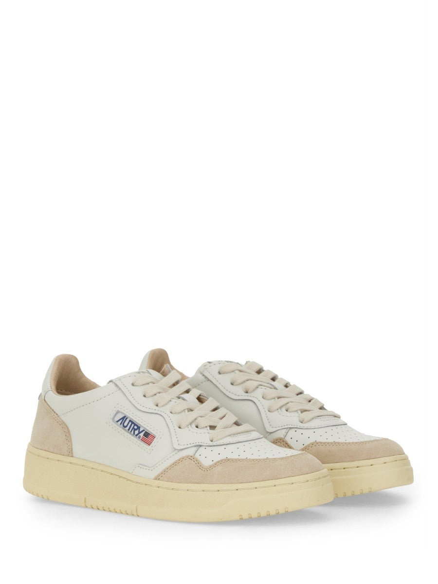 AUTRY Women's Sneaker Medalist Low White