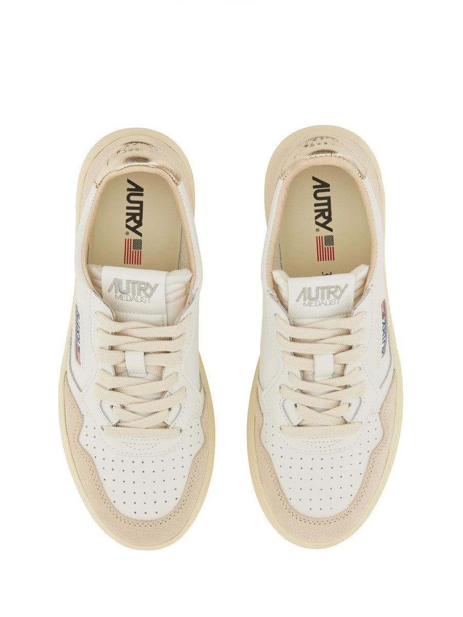 AUTRY Women's Sneaker Medalist Low White