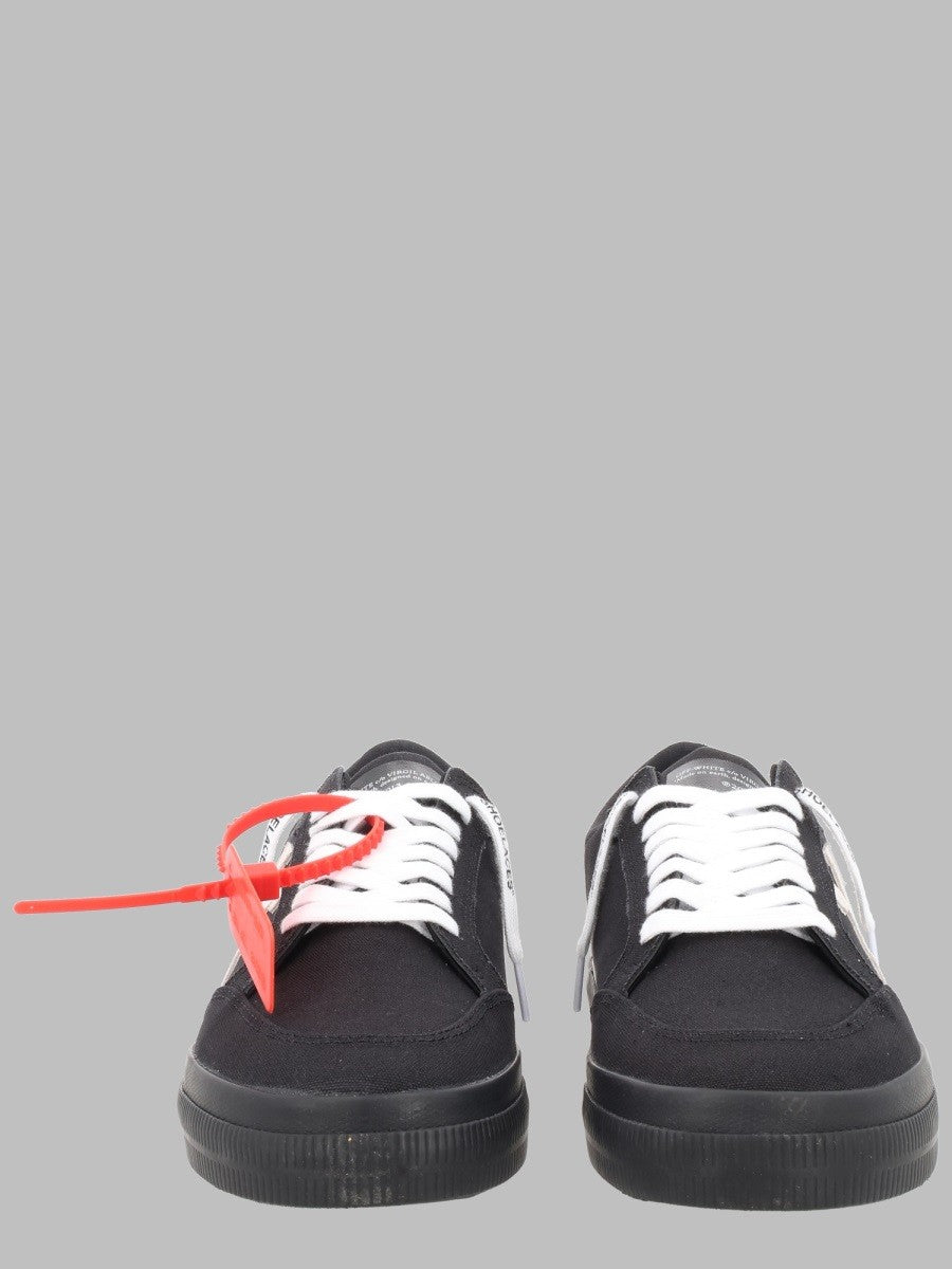 Off-White Men's Sneaker Vulc Low Black