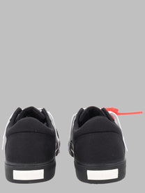 Off-White Men's Sneaker Vulc Low Black