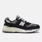 New Balance Unisex Sneakers U992BK Black, view 4
