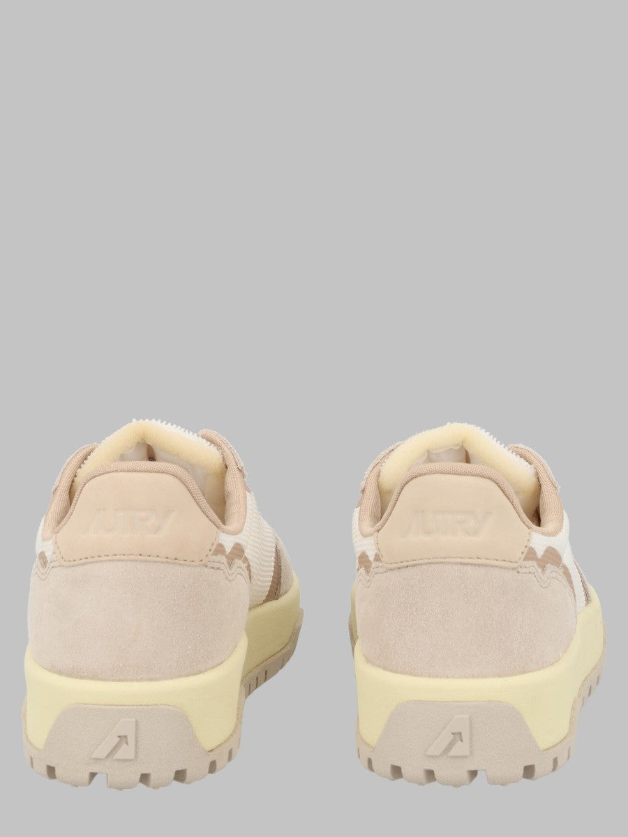 AUTRY Women's Sneakers Wildpace Low Beige