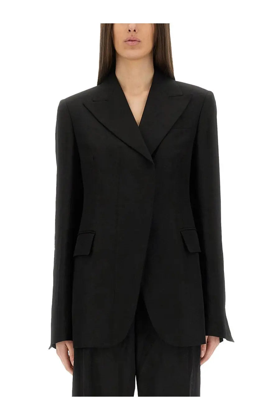 Sportmax women’s black tailored blazer with structured shoulders and flap pockets in a sleek jacket design